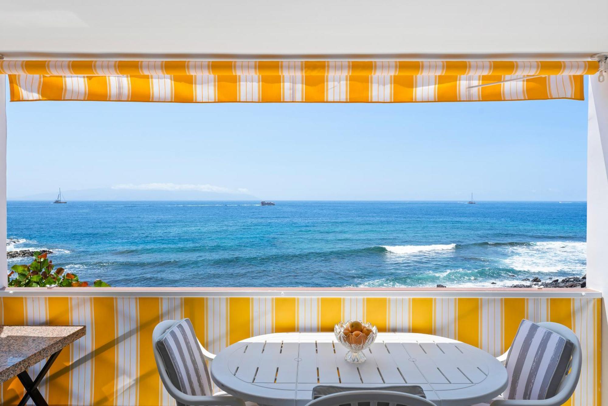 Neptuno Ocean View, Beach Line With Pool Puerto de Santiago  Exteriér fotografie